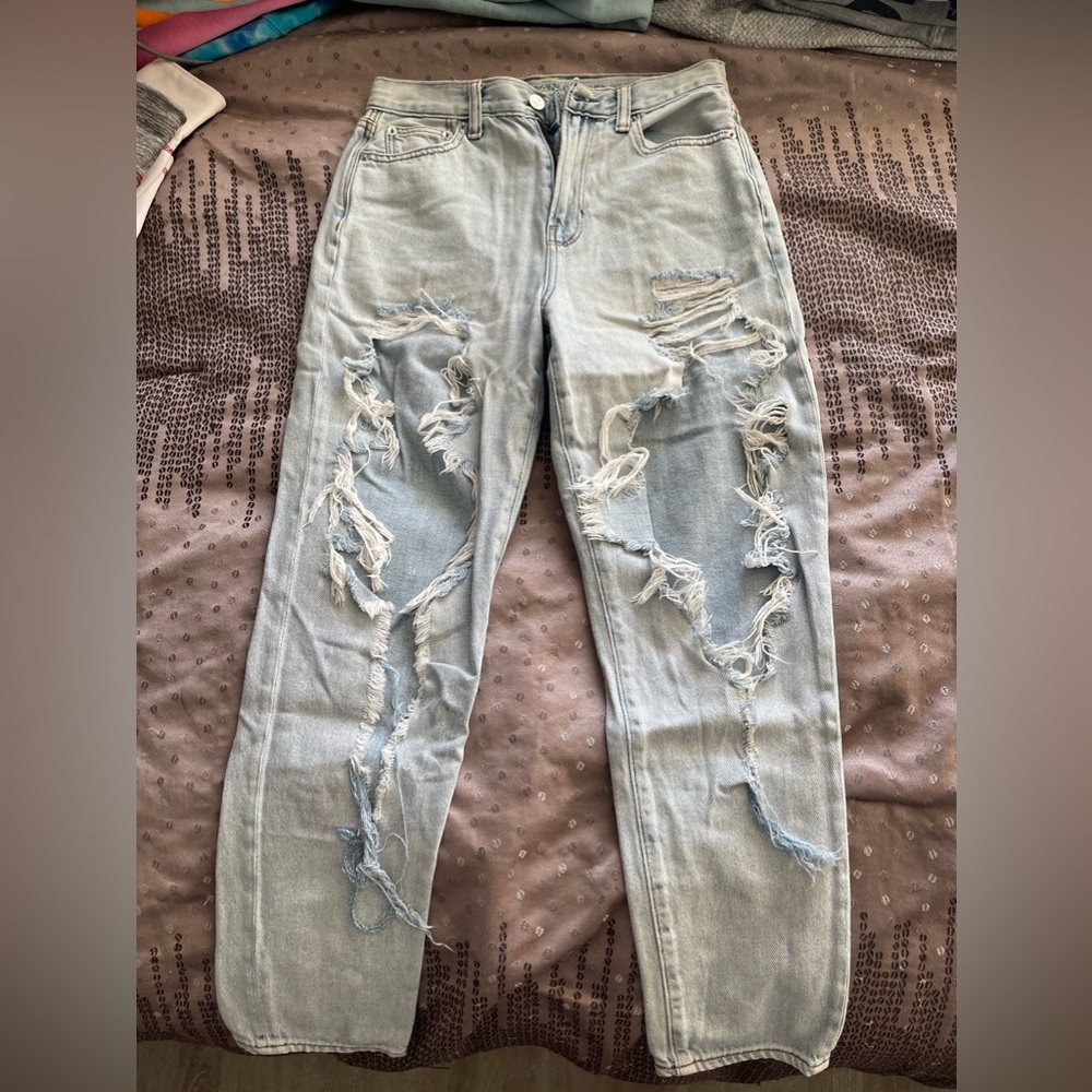 American eagle ripped jeans. Size 2.